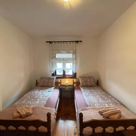 Seoska kuća Pod Jabukom, Zlatibor, Rudine